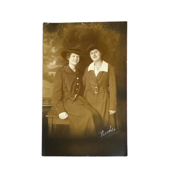 Antique RPPC Postcard Portraits Ephemera Women Portrait Greeting Card Sepia Tone - Picture 2 of 4